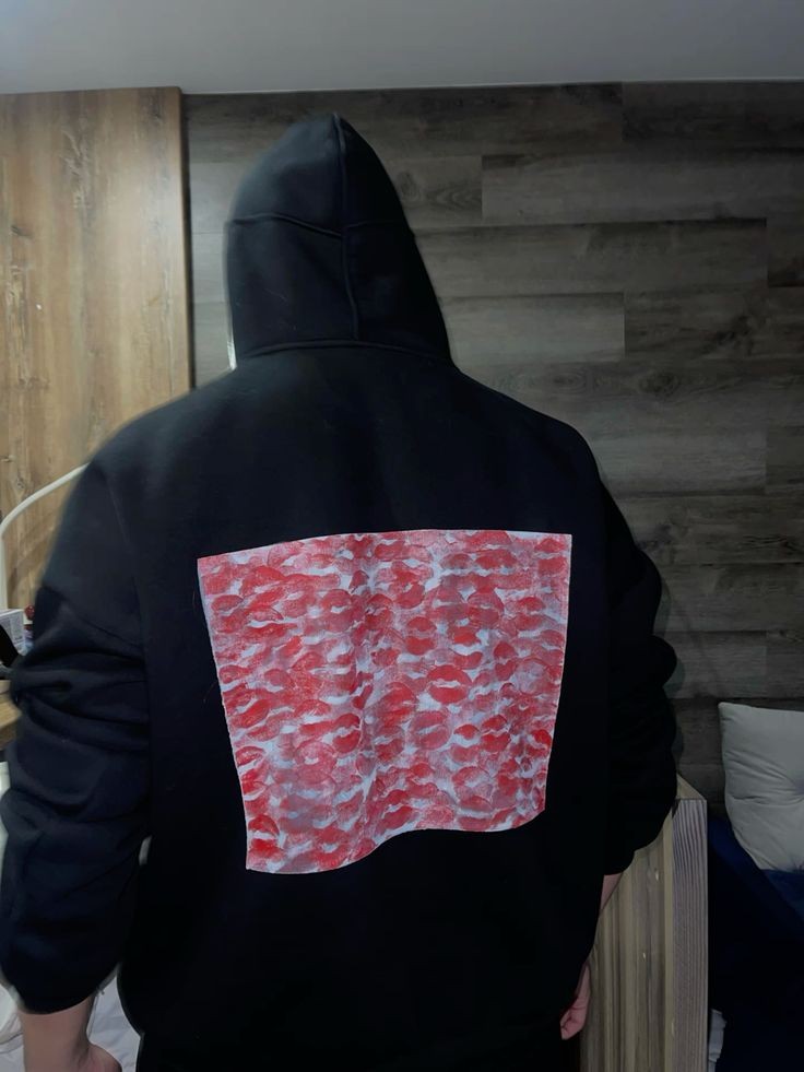 Black Lipstick Kisses Printed Y2K Oversized Streetwear Pullover Hoodie