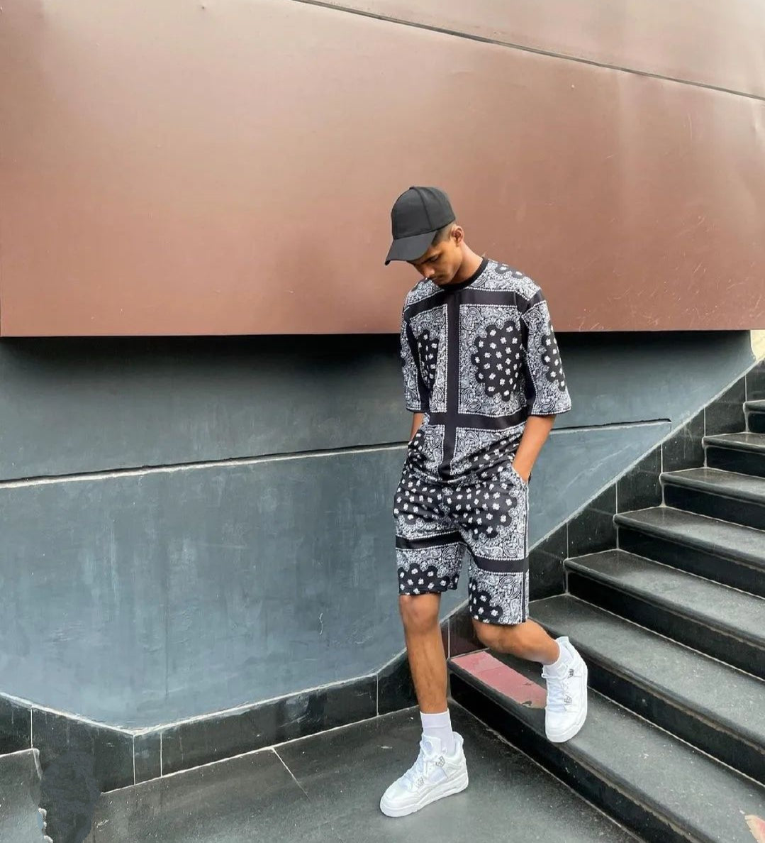 Hip-Hop Fashion Oversized Bandana Shorts Suit For Mens