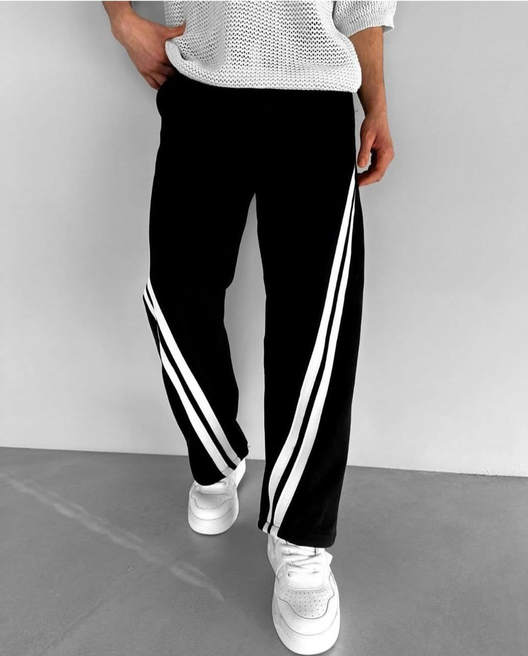 Men's Relax Fit Comfy Strip Track