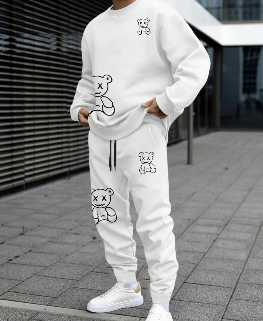 Men's Cartoon Bear Printed Oversize Casual Wear Tracksuit