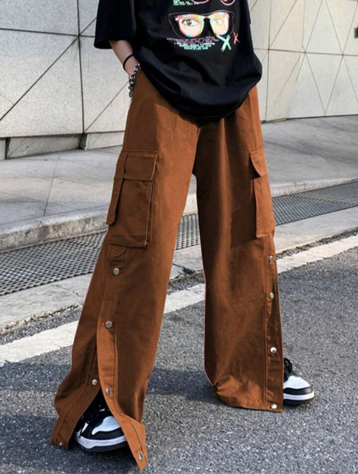 Trendy Brown Cargo Pant Flap Pocket Y2K Vintage Streetwear Hip Hop Wide Leg Drawstring Elastic Waist Cargo Fashion For Mens