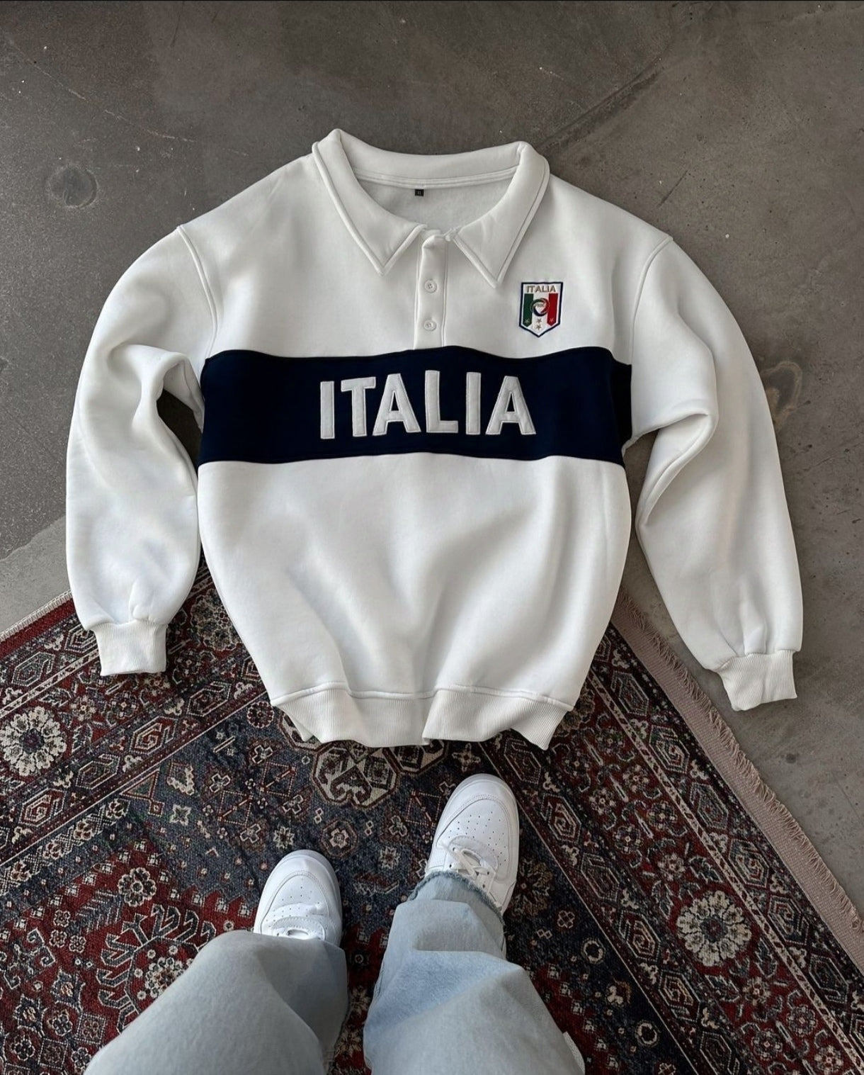 New Exclusive Italia Embroidery Oversized Winter Wear Contrast Collar Sweatshirt For Mens